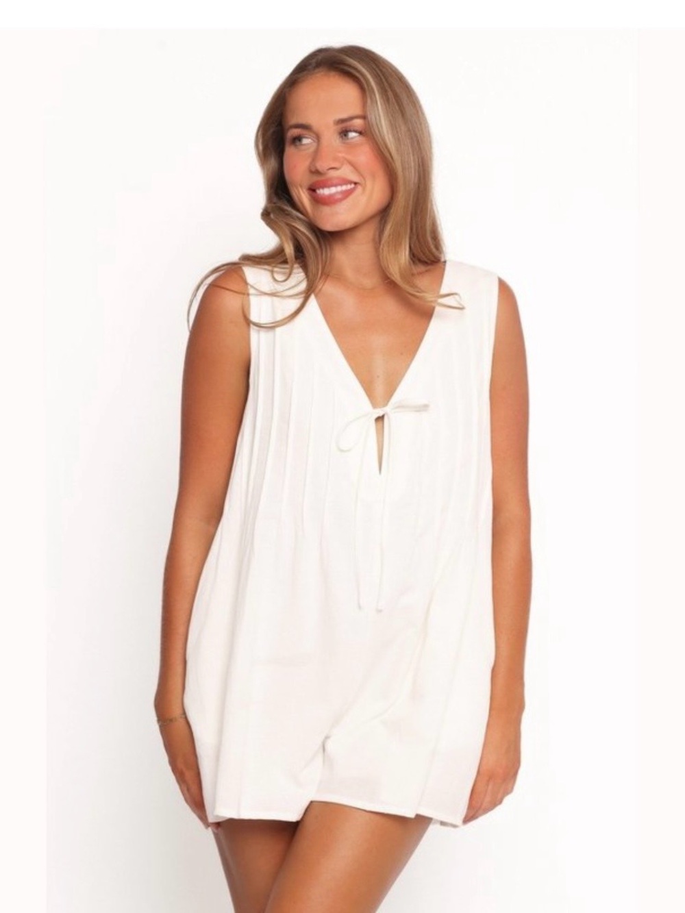 Petal & Pup white Sleeveless V-Neck Tie Romper